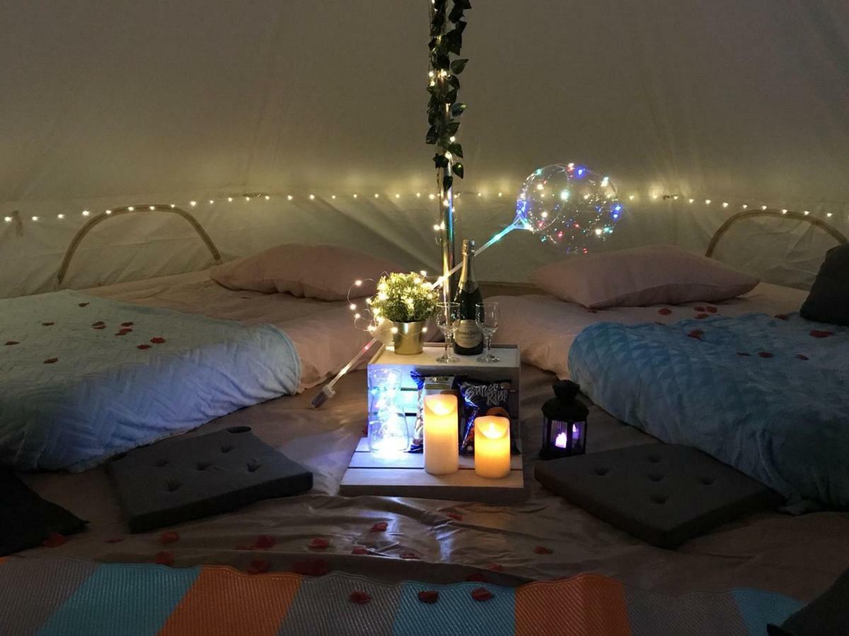 סינגפור Glamping Kaki - Medium Bell Tent מראה חיצוני תמונה