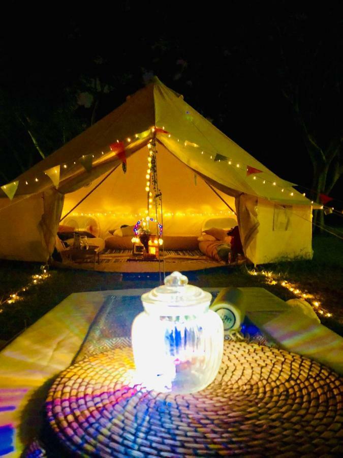 סינגפור Glamping Kaki - Medium Bell Tent מראה חיצוני תמונה